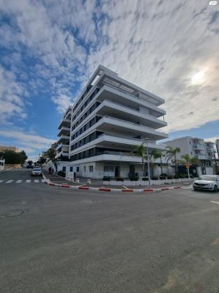 המעפילים 14 (מרכז העיר)