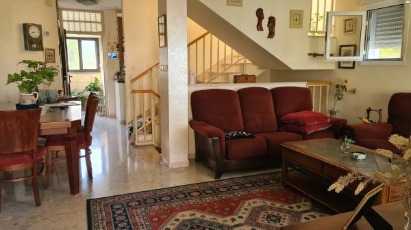 לאה פורת 1 (גבעת משואה)