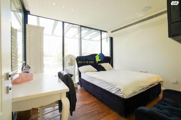 אלוף יצחק חופי