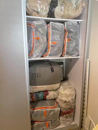 ארון 3 דלתות הזזה, במצב מצויין