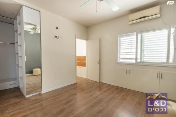 צל הגבעה (יד לבנים)