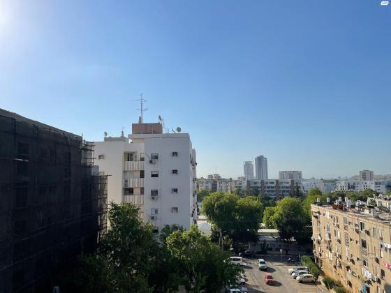 מעפילי אגוז 88 (נוה חן)