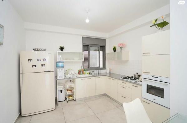 אריק לביא (עיר ימים)