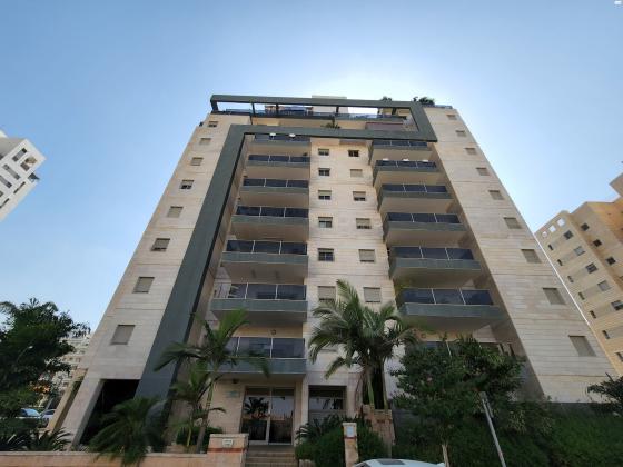 פרופ' אפרים קציר 23 (רחובות המדע)