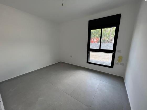 דרך משה דיין 34 (כפיר)