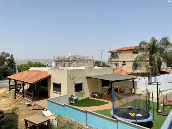 קוממיות (גבעת המורה)