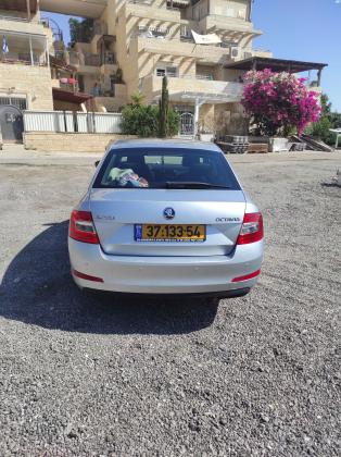 סקודה אוקטביה (2015)