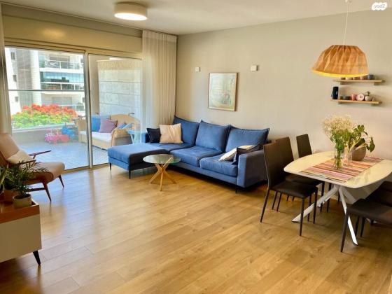 חנה רובינא 5 (מרכז)