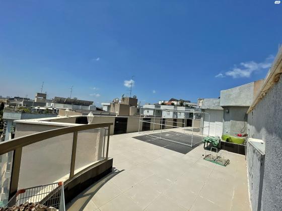 קרית שמונה 28 (קריית שרת)