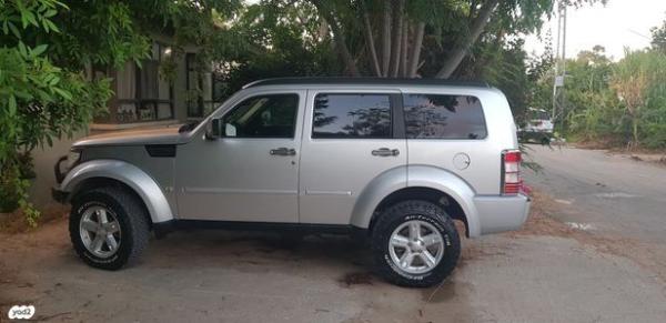 דודג' ניטרו (2007)