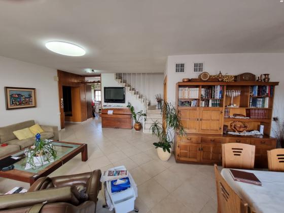 דרך בן גוריון 71 (הר שלום)