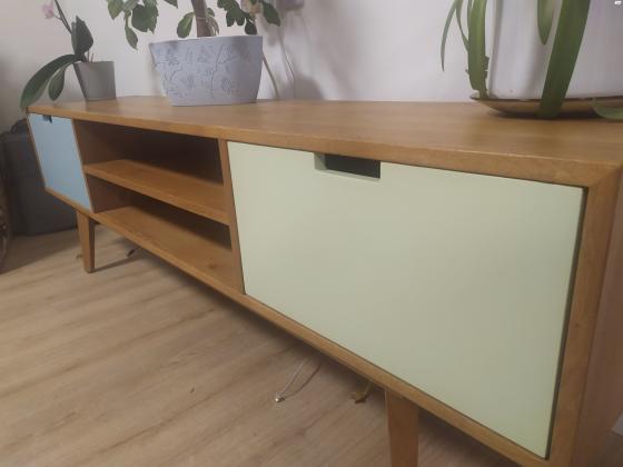 מזנון רטרו של רהיטי גולן