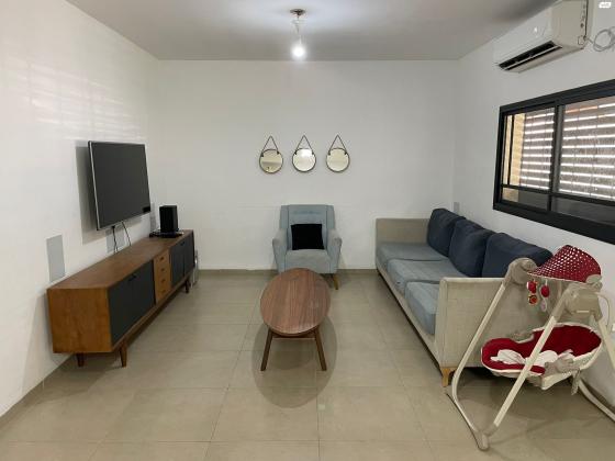 קוממיות (גבעת המורה)