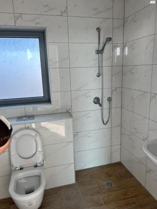 אליהו ברלין 7 (אזורי חן)