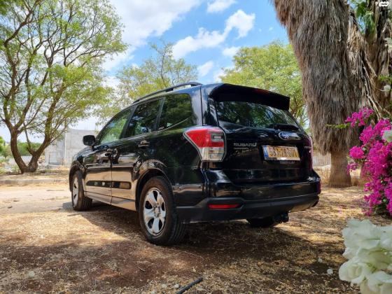 סובארו פורסטר (2018)