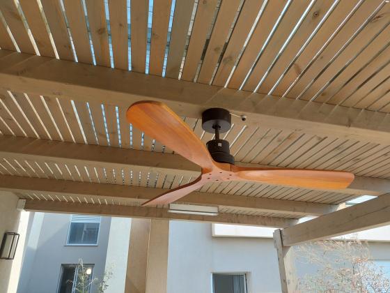 מאוורר תקרה לבחוץ בצבע חום