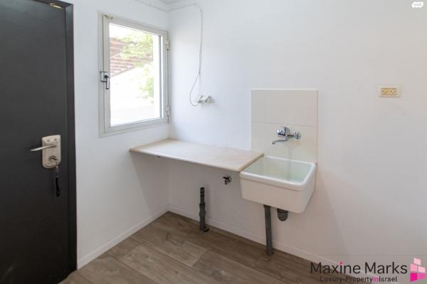 מנחם סבידור (רמת פולג)