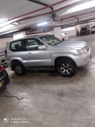 טויוטה לנד קרוזר קצר (2008)