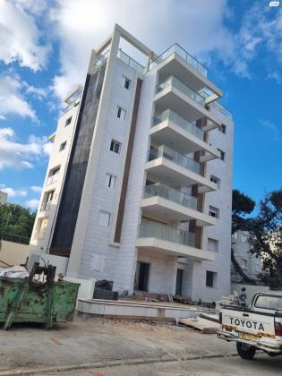 חרוב 13 (כרמל מערבי)