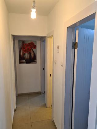 עליית הנוער 8