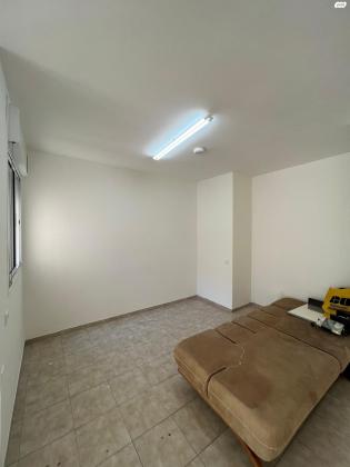 הבישוף חג'אר (עבאס)