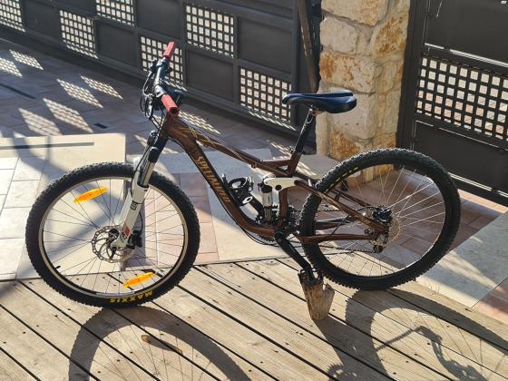 אופני הרים שיכוך מלא Specialized