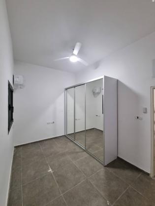 אבן סינא 41 (עג'מי)