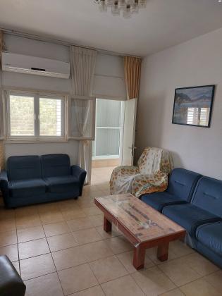 חלוצת הפרדסנות 19 (קרול)