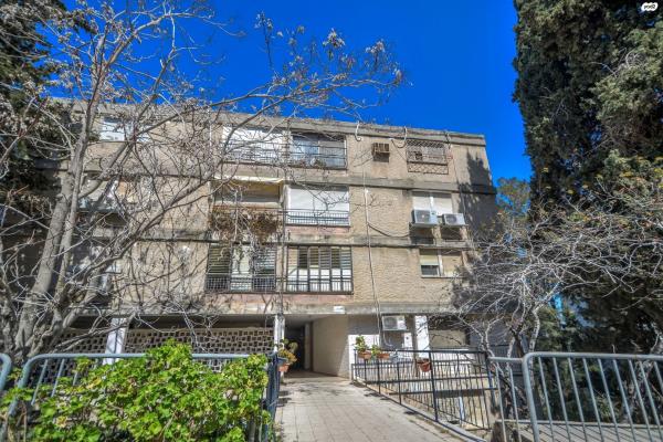 זלמן שניאור (רמות רמז)