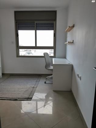 אקסודוס 4 (מרינה)