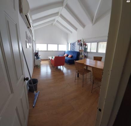 ז'בוטינסקי 20 (קרית אונו הותיקה)