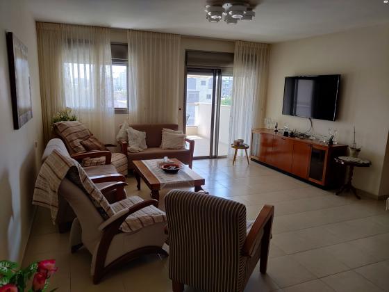 חובבי ציון 9 (האוצר)