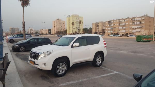 טויוטה לנד קרוזר קצר (2016)