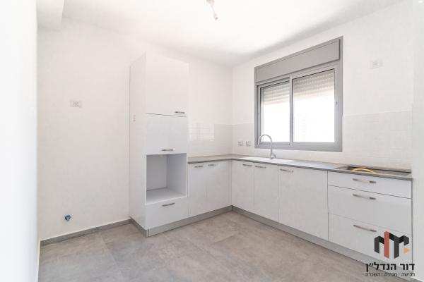 שדרות עמק חפר 53 (האגמים)