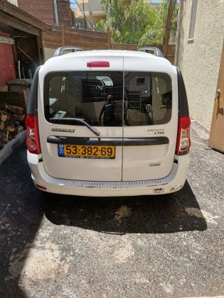 רנו לוגאן MCV (2009)