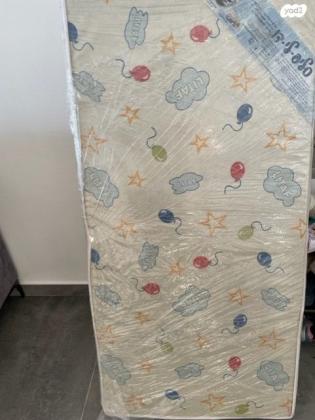 מיטת תינוק תוצרת משכל (MISKAL)