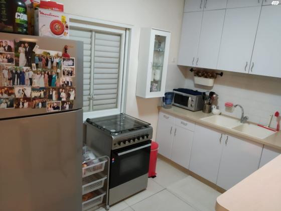 רחל הרשנזון 44 (מילצ'ן;שעריים)