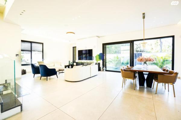 אלוף יצחק חופי