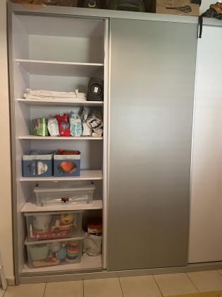 ארון 3 דלתות הזזה, במצב מצויין