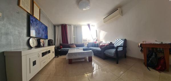 הרב יצחק בן חנן (נאות גנים)