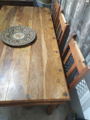 שולחן אוכל אינדונזי מעץ מלא,