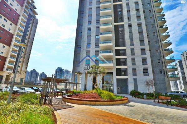 אריק לביא (עיר ימים)