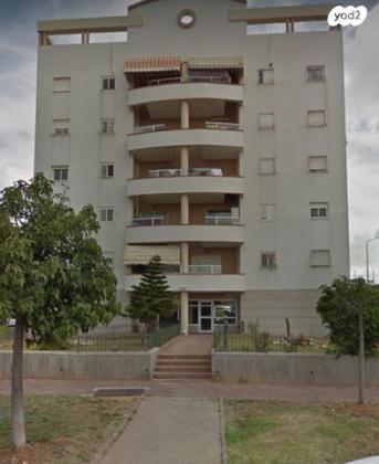 חכמי ישראל 17 (קרית מיכה)