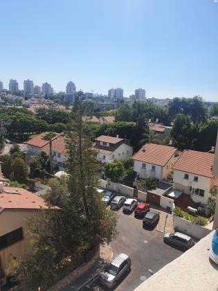 ארלוזורוב 26 (הרצליה הצעירה)