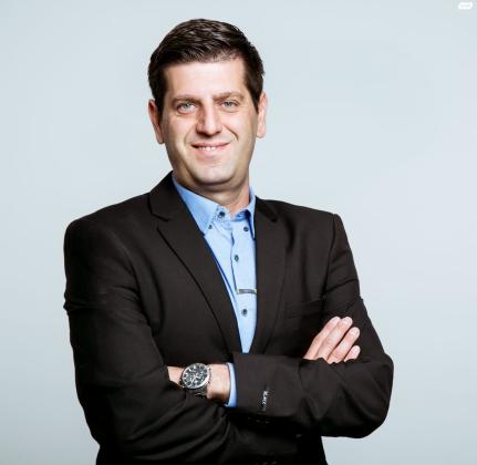 שדרות יוהנה ז'בוטינסקי 12 (נווה זאב)