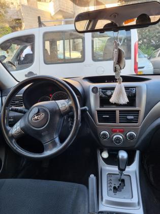 סובארו B3 סדאן (2009)