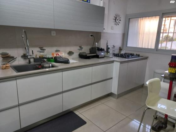 הנגיד 12 (נאות שקמה)