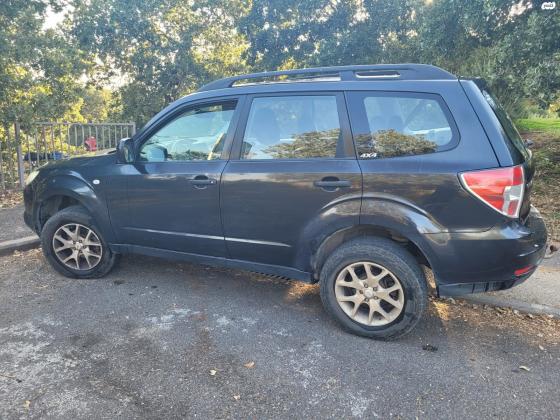 סובארו פורסטר (2010)