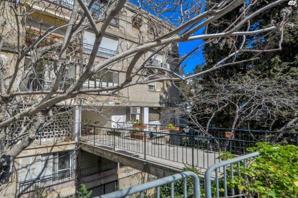 זלמן שניאור (רמות רמז)