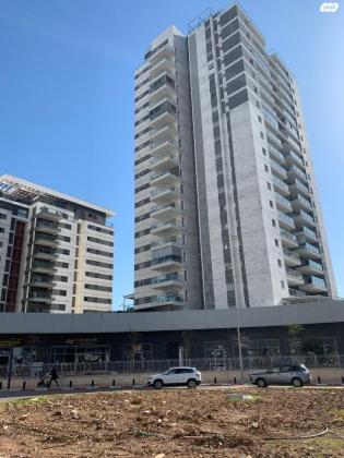 שדרות יצחק שמיר 20 (גלי כרמל, ז'בוטינסקי)